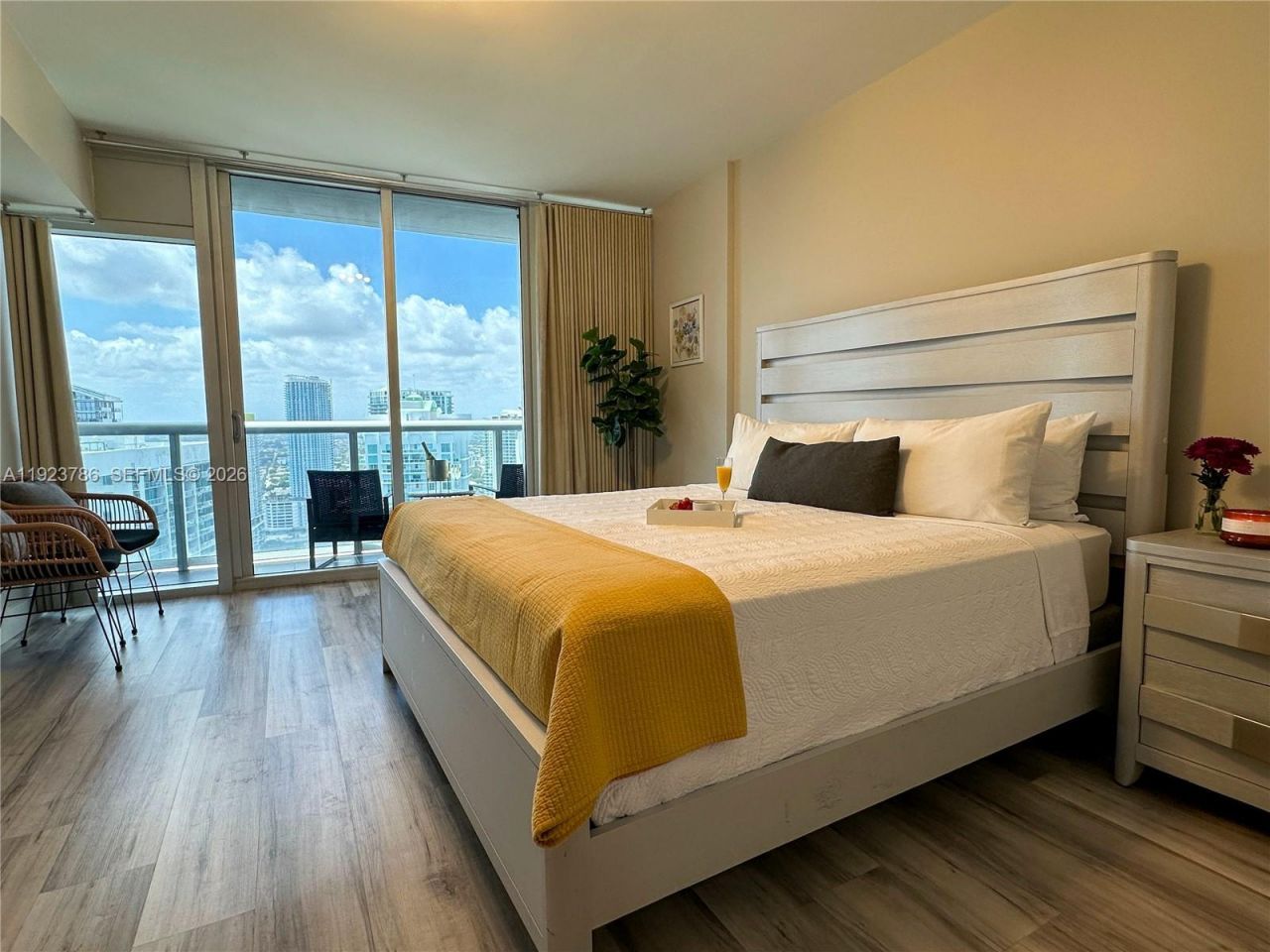 485 Brickell Ave, Unit 4405, Miami, FL 33131 Photo