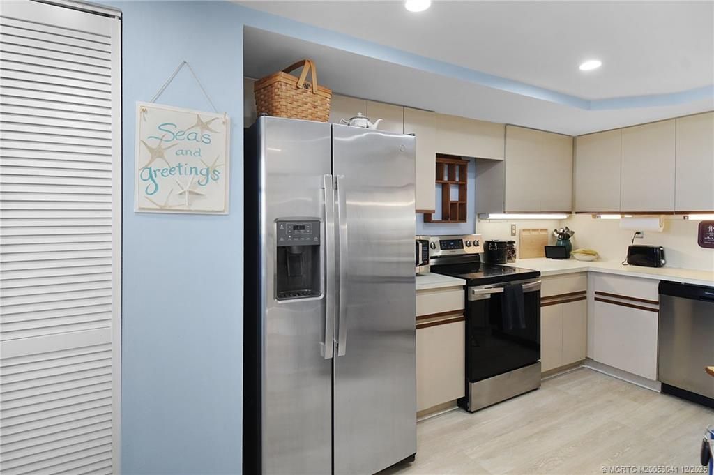 9500 S Ocean Drive, Unit 908, Jensen Beach, FL 34957 Photo