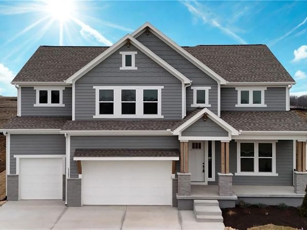 17168 S Laurelwood Street, Olathe, KS 66062