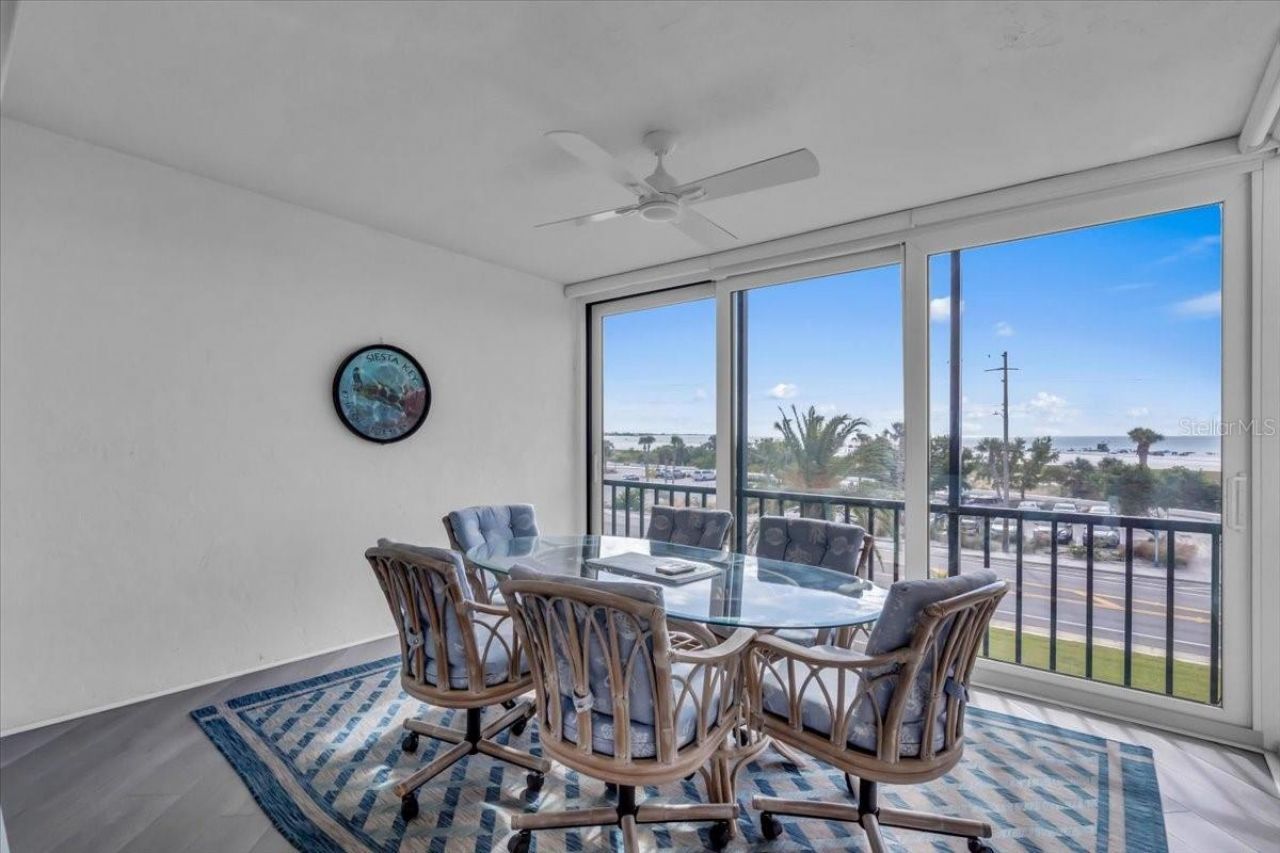 757 Beach Road, Unit 310, Sarasota, FL 34242 Photo