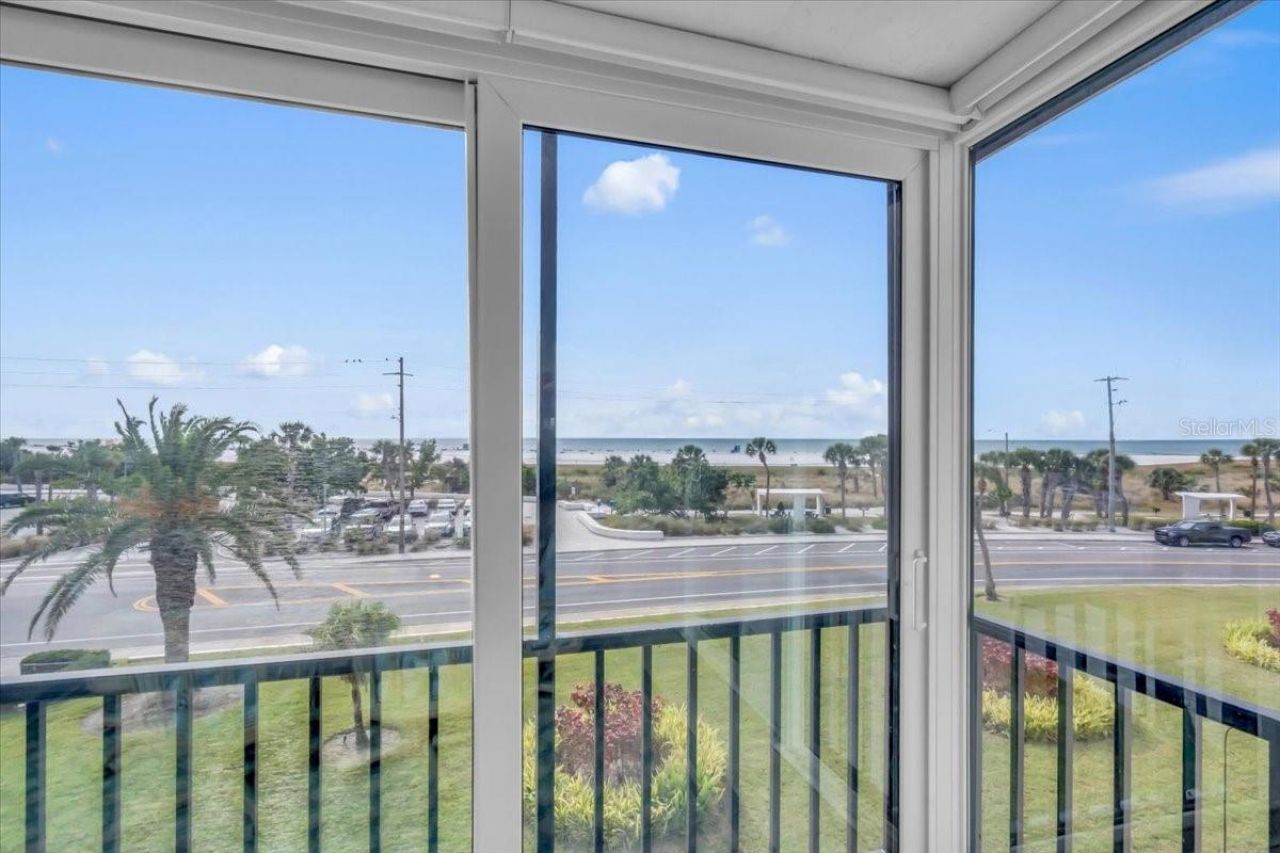 757 Beach Road, Unit 310, Sarasota, FL 34242 Photo