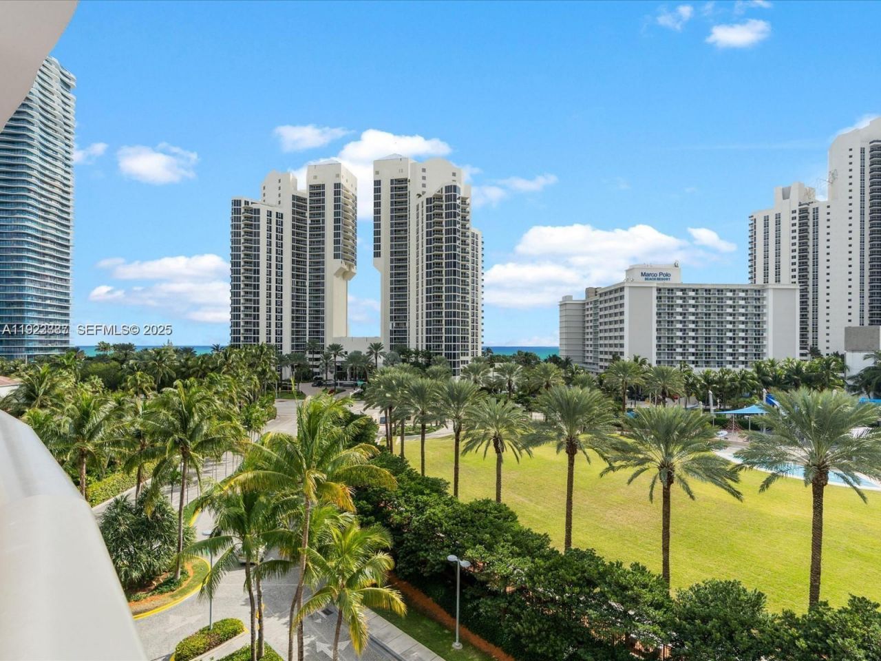 19370 E Collins Ave, Unit 627, Sunny Isles Beach, FL 33160 Photo