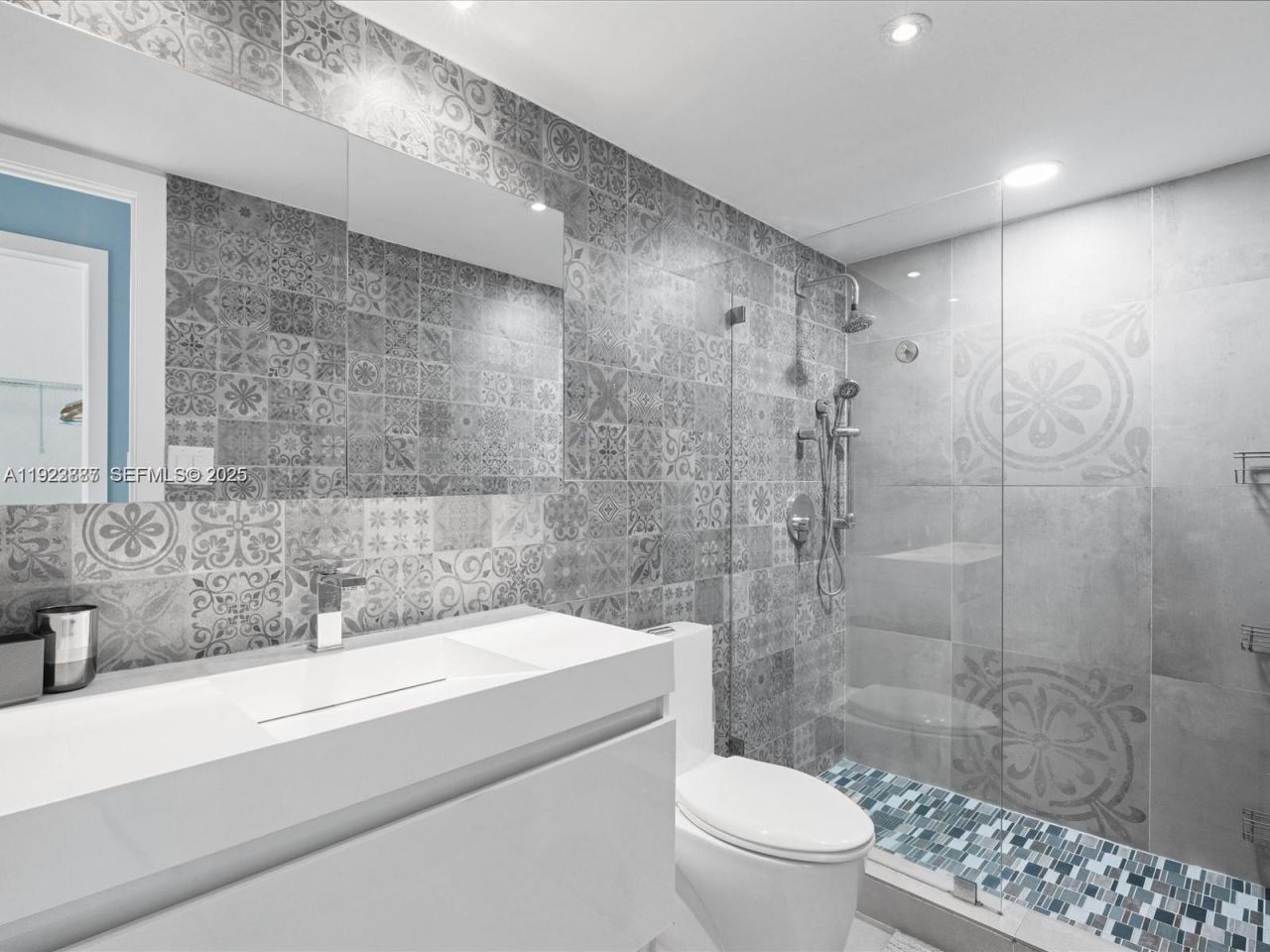 19370 E Collins Ave, Unit 627, Sunny Isles Beach, FL 33160 Photo