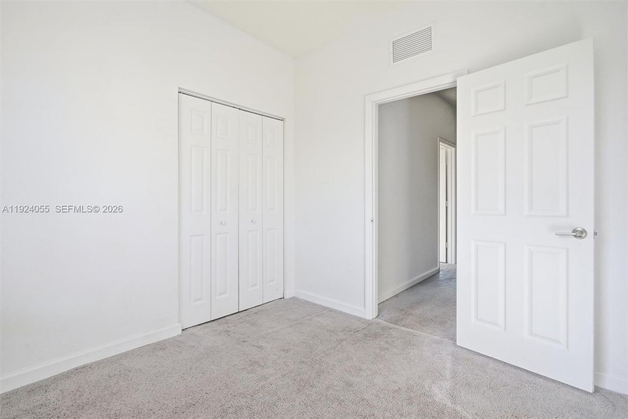 3355 W 106th Ter, Hialeah, FL 33018 Photo