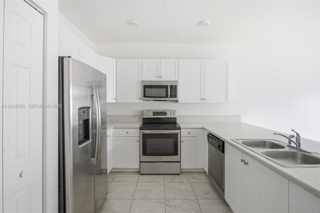 3355 W 106th Ter, Hialeah, FL 33018 Photo