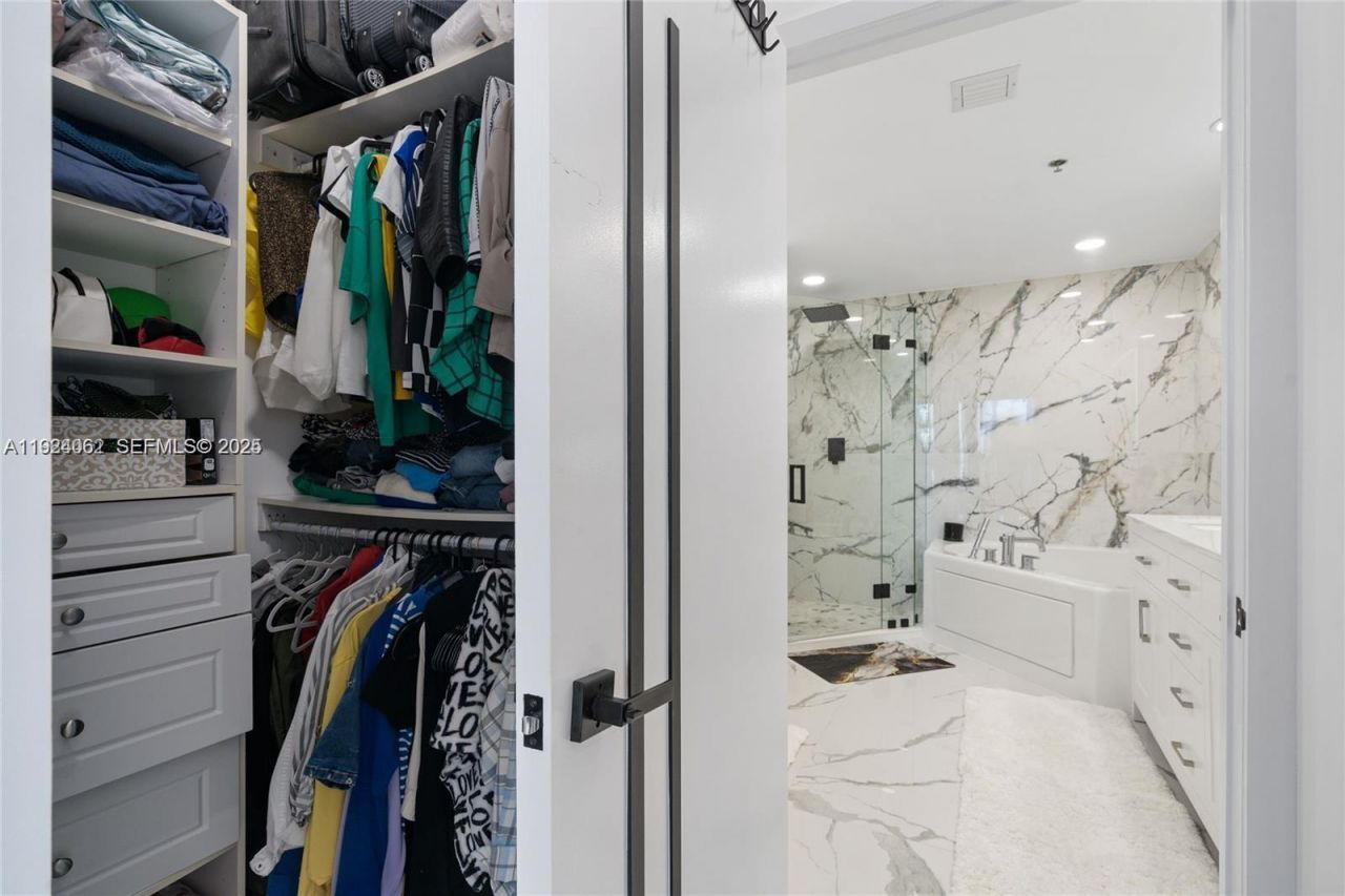 3029 NE 188th St, Unit 1021, Aventura, FL 33180 Photo