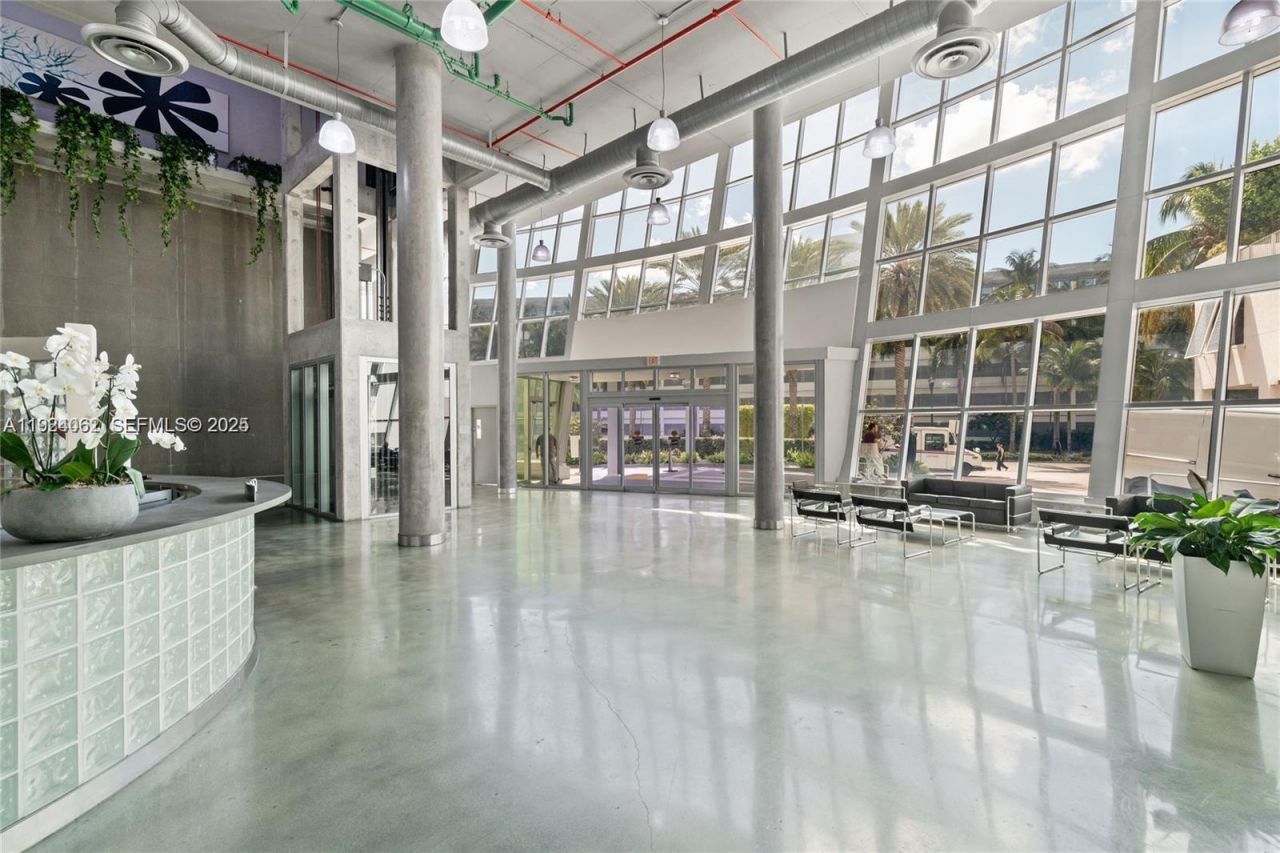 3029 NE 188th St, Unit 1021, Aventura, FL 33180 Photo