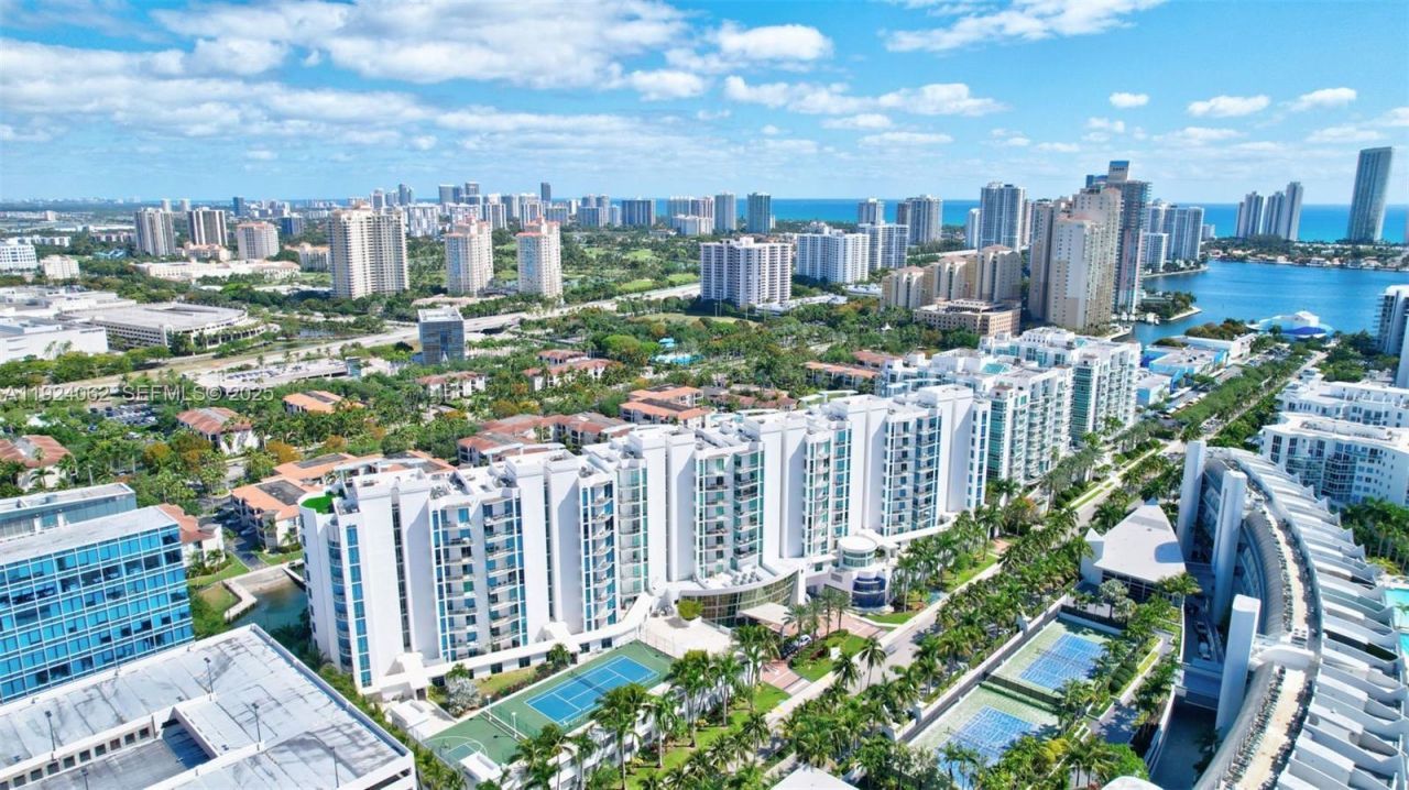 3029 NE 188th St, Unit 1021, Aventura, FL 33180 Photo