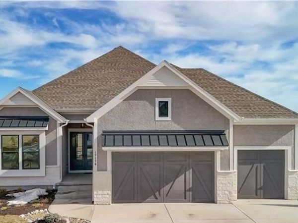 17156 S Laurelwood Street, Olathe, KS 66062