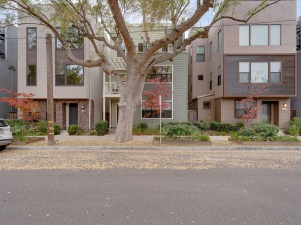 324 10th St, Sacramento, CA 95814