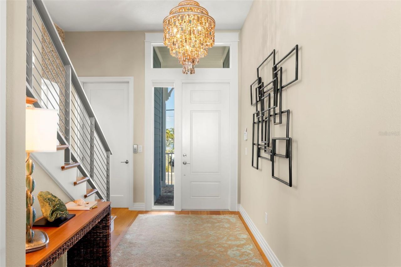 10042 Gulf Boulevard, Treasure Island, FL 33706 Photo