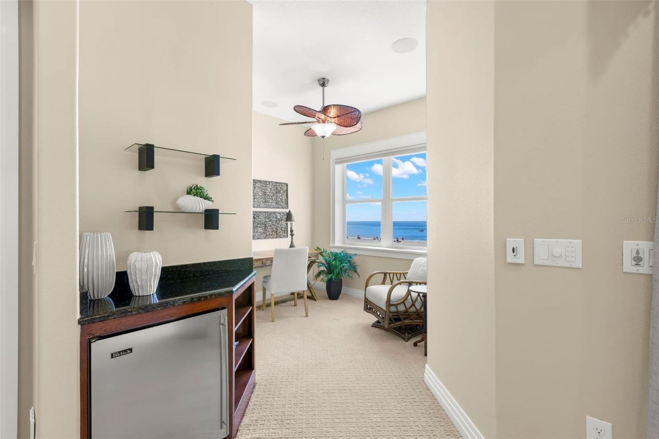 10042 Gulf Boulevard, Treasure Island, FL 33706 Photo