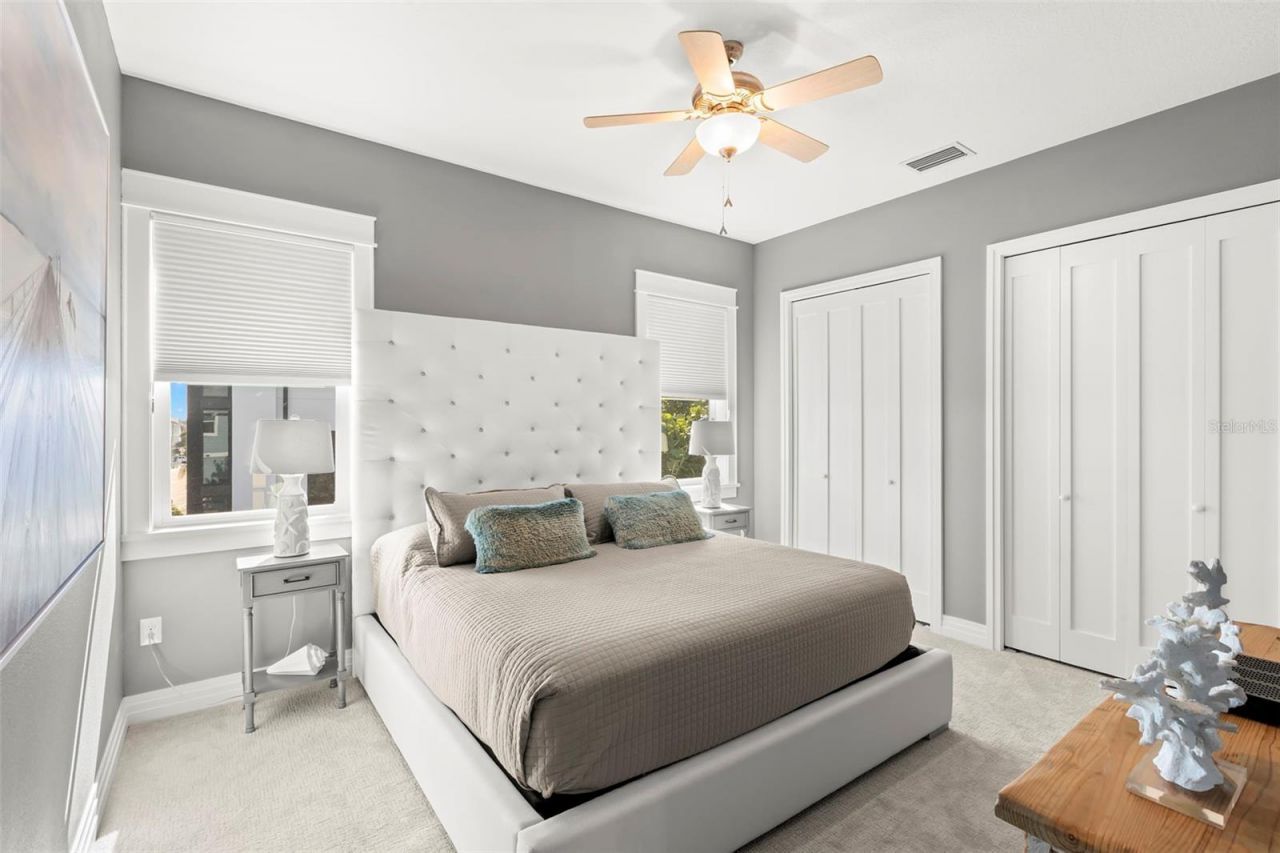 10042 Gulf Boulevard, Treasure Island, FL 33706 Photo