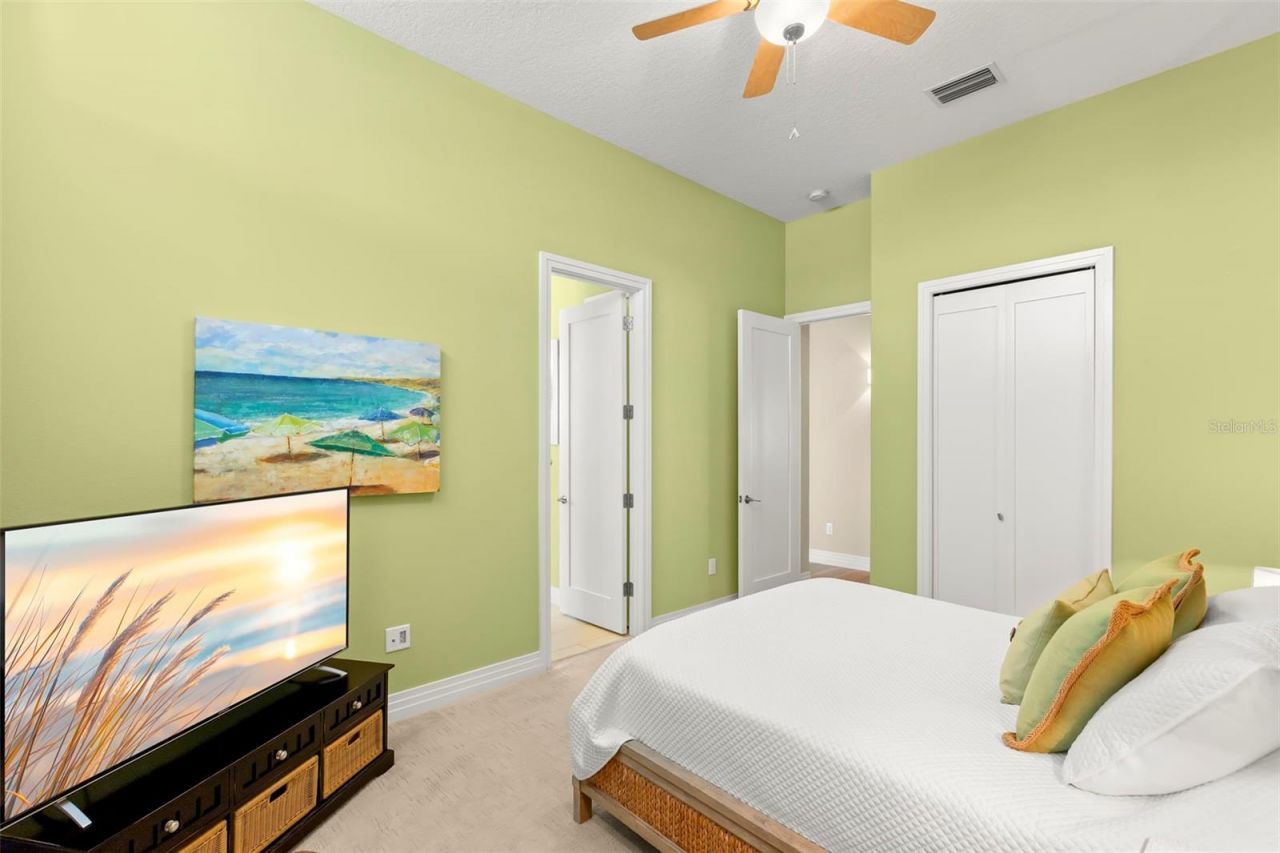 10042 Gulf Boulevard, Treasure Island, FL 33706 Photo