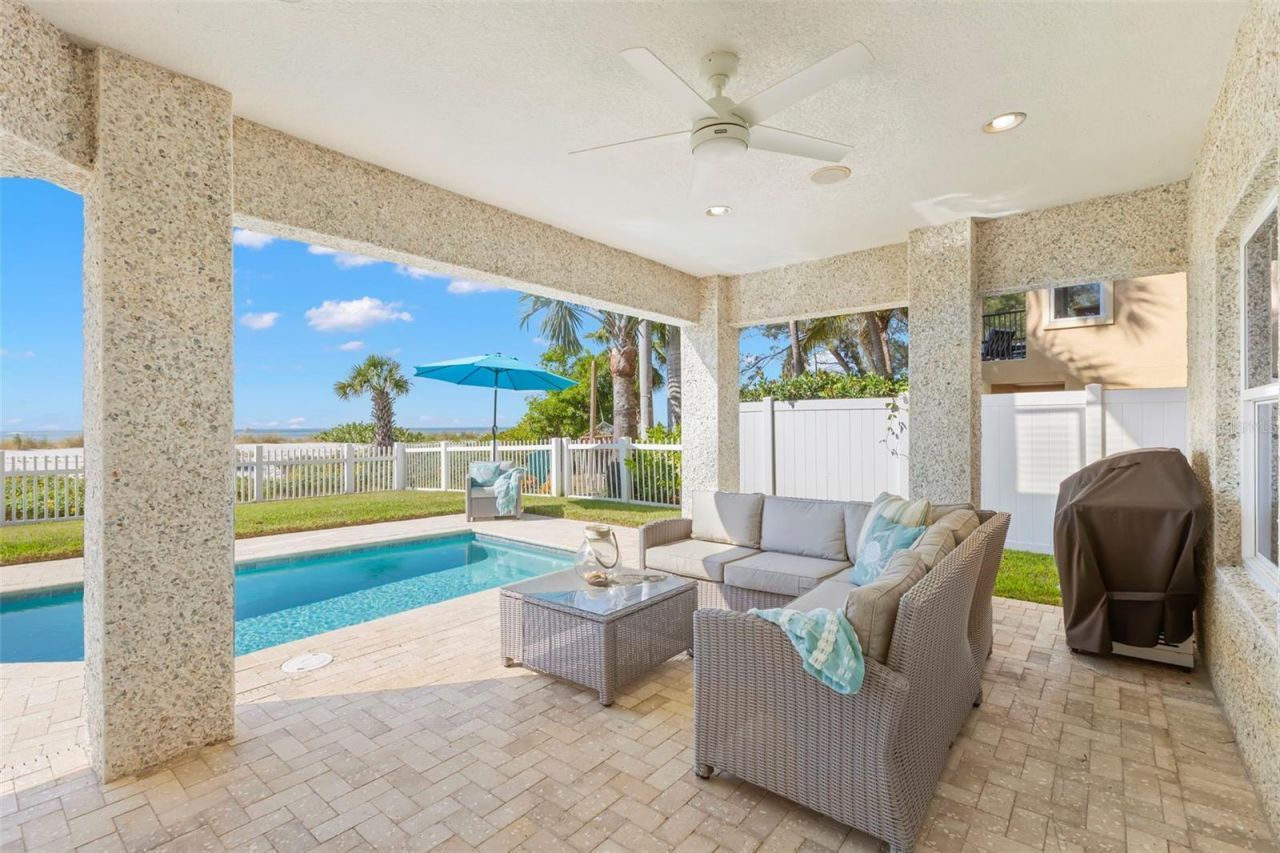 10042 Gulf Boulevard, Treasure Island, FL 33706 Photo