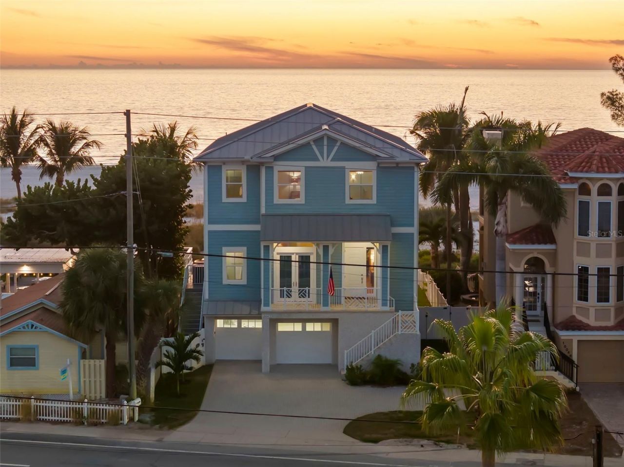 10042 Gulf Boulevard, Treasure Island, FL 33706 Photo