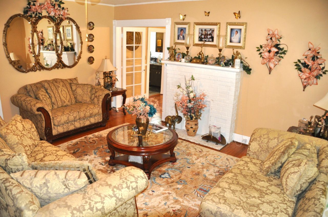 9414 North Road Photo 4