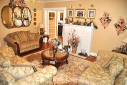 9414 North Road photo 4