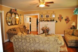 9414 North Road photo 4