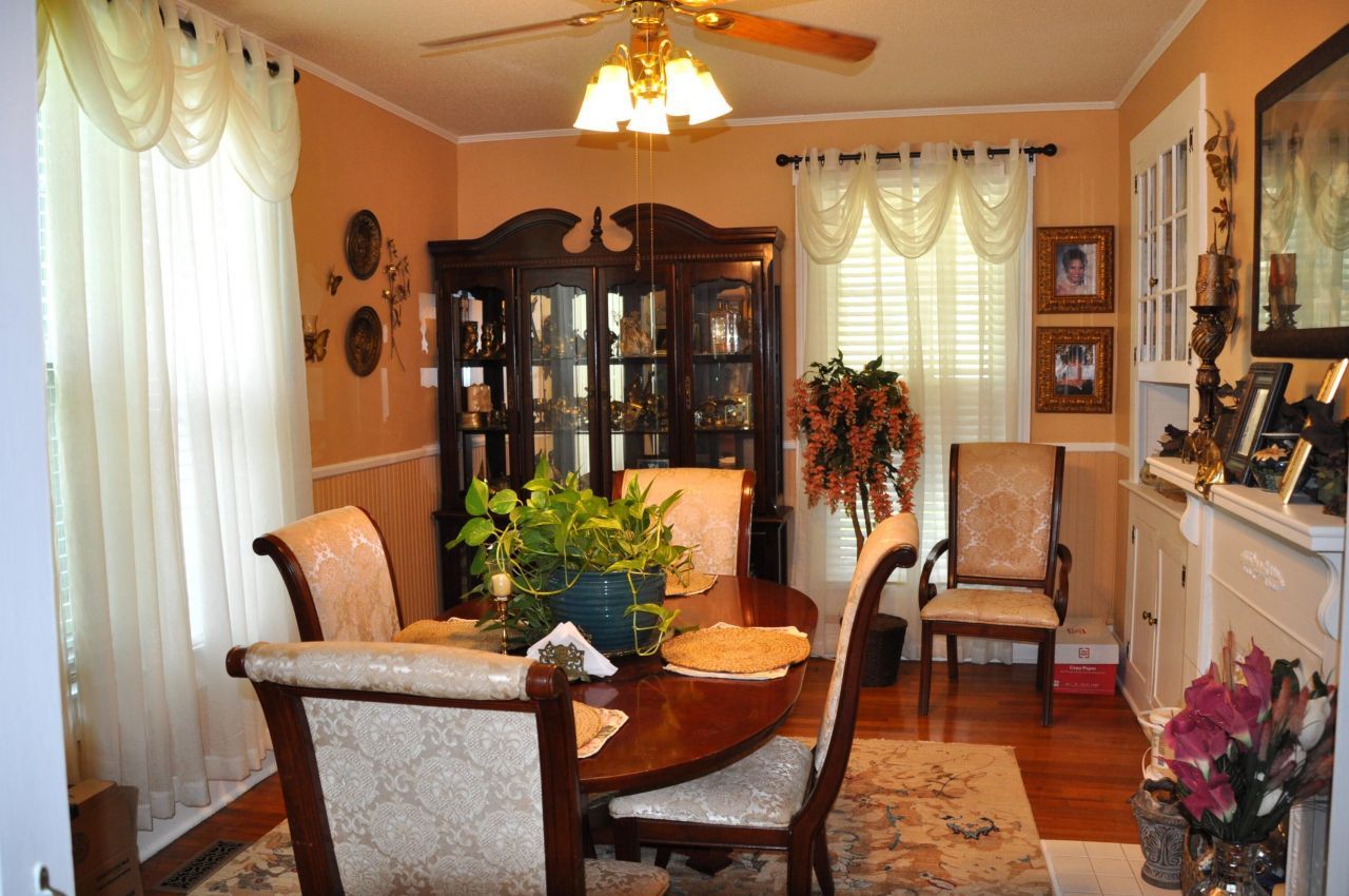 9414 North Road Photo 9