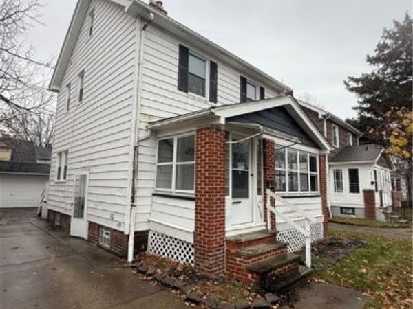 19600 Pasnow Avenue, Euclid, OH 44119