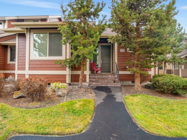 11130 Village Loop, Redmond, OR 97756