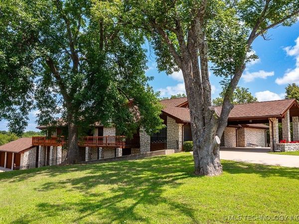 100 E Kings , Ada, OK 74820