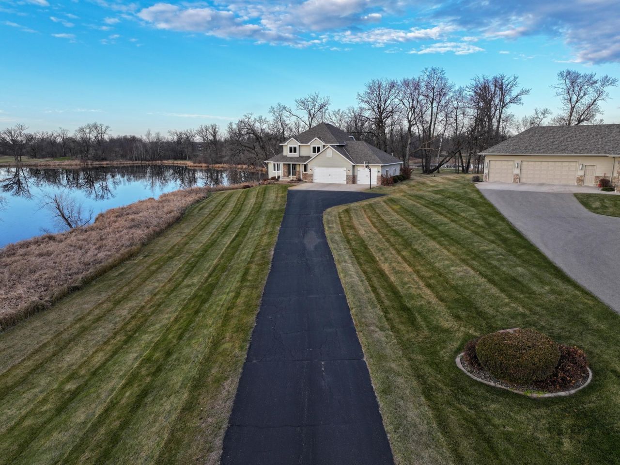 1197 Moorstone Drive NE Alexandria, MN 56308