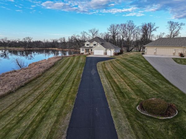 1197 Moorstone Drive NE, Alexandria, MN 56308