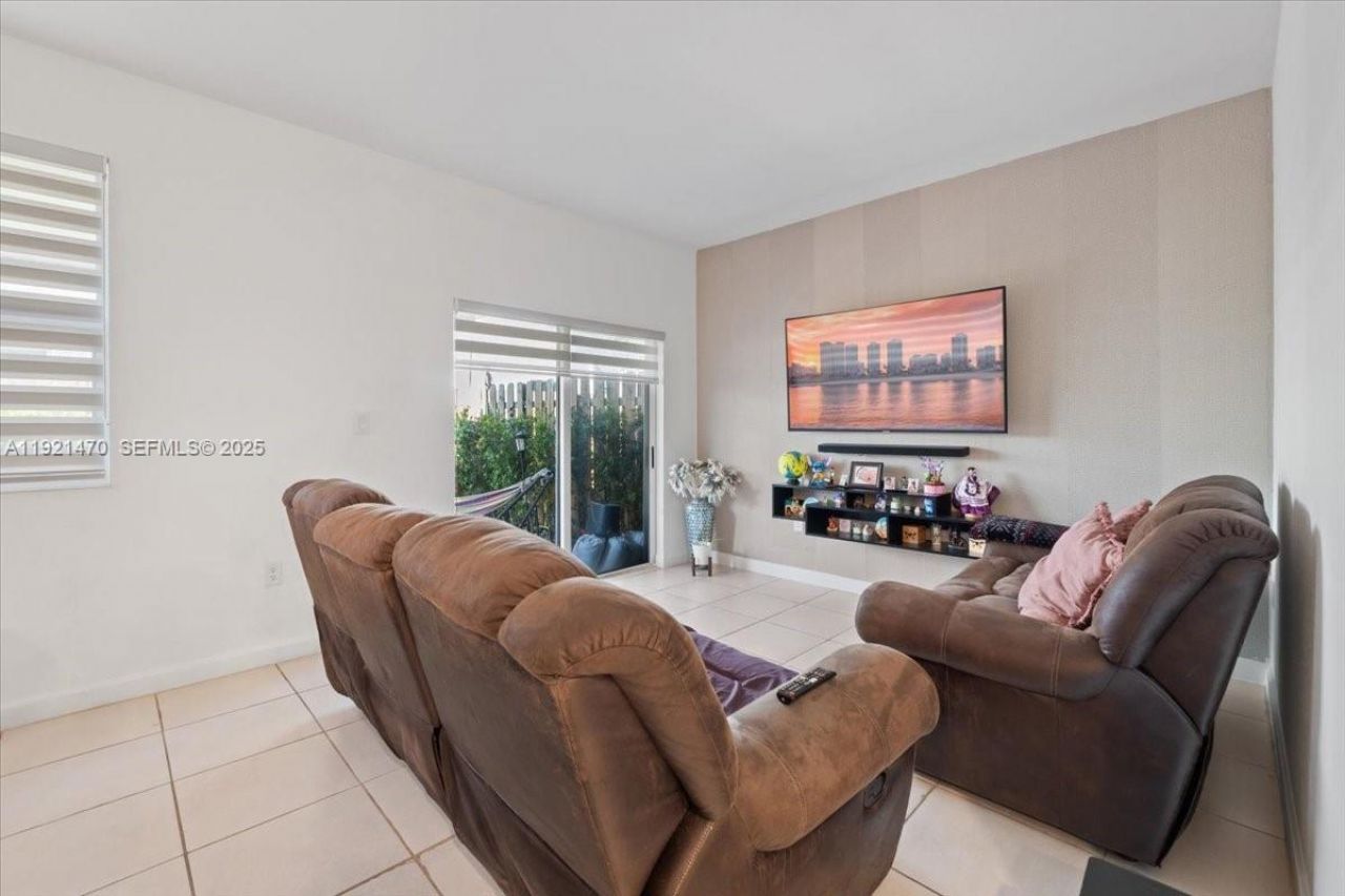 2641 SE Se 12th St, Homestead, FL 33035 Photo