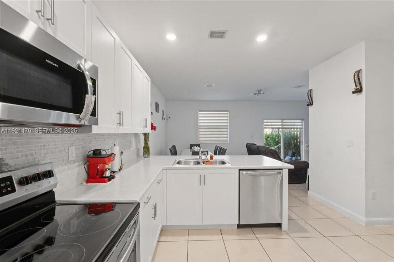 2641 SE Se 12th St, Homestead, FL 33035 Photo