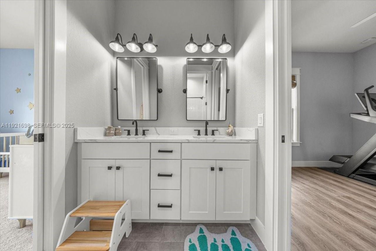 10561 NE 104th Cir, Oxford, FL 34484 Photo