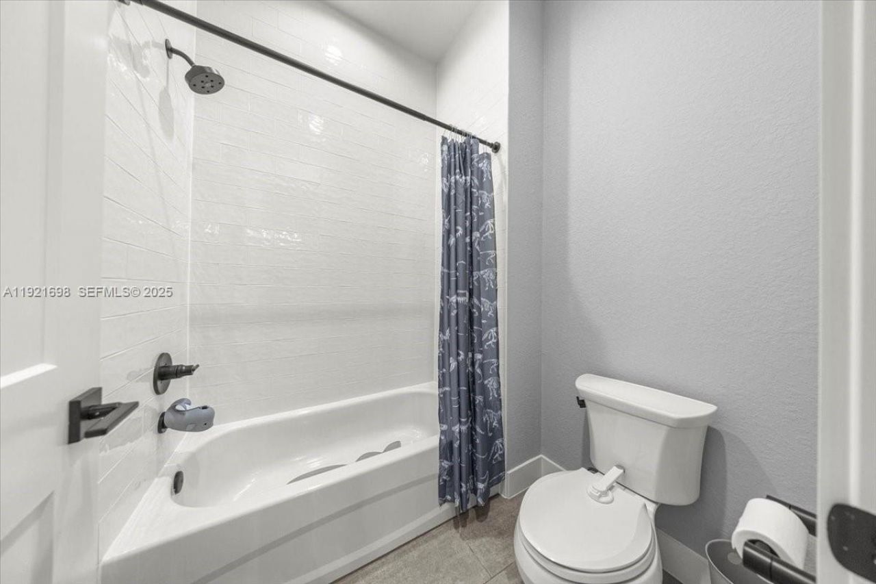 10561 NE 104th Cir, Oxford, FL 34484 Photo