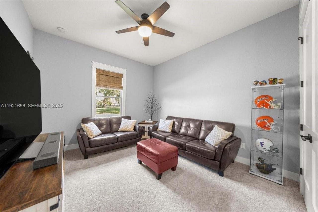 10561 NE 104th Cir, Oxford, FL 34484 Photo