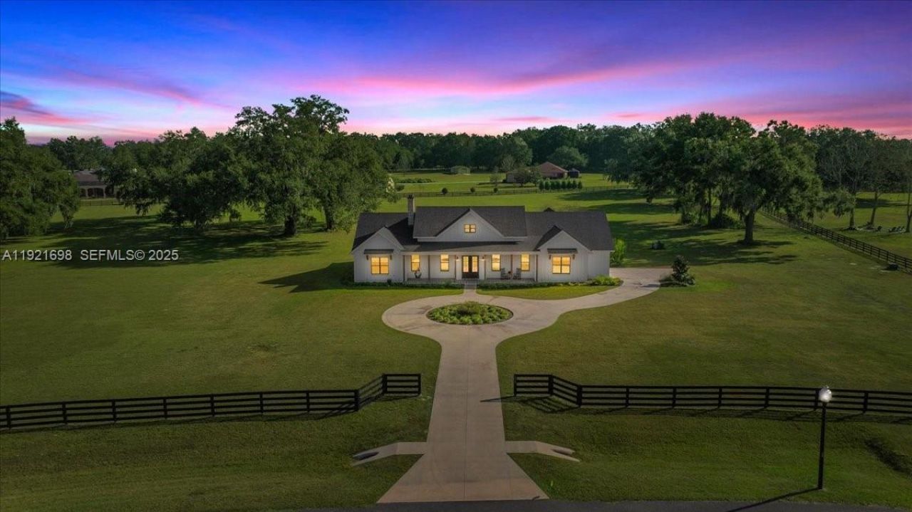 10561 NE 104th Cir, Oxford, FL 34484 Photo