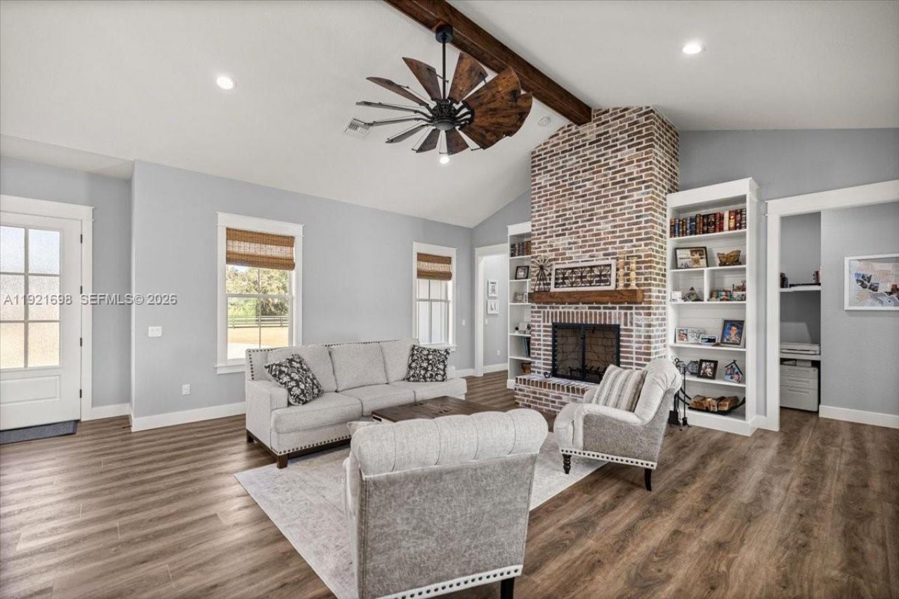 10561 NE 104th Cir, Oxford, FL 34484 Photo