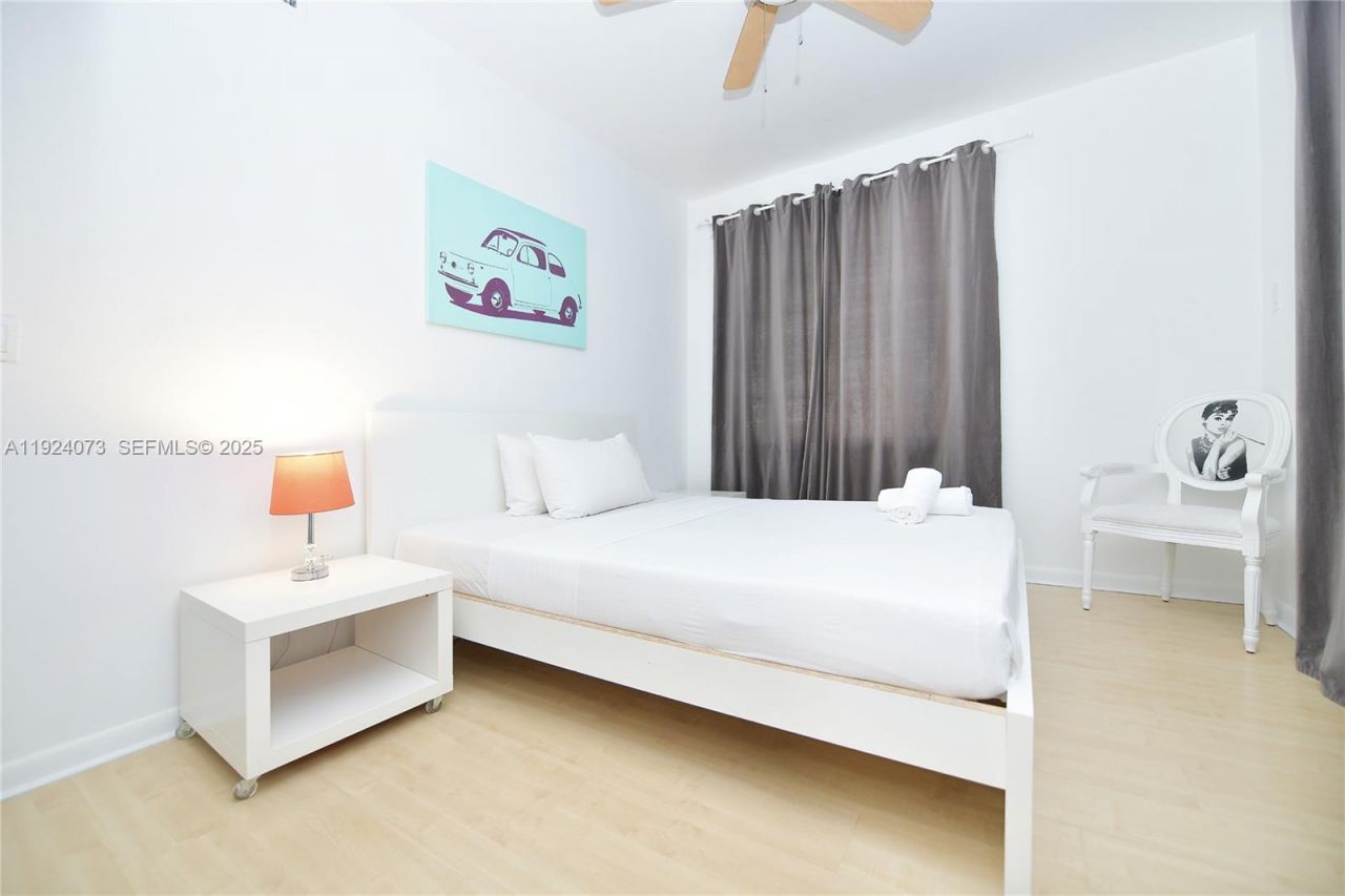 750 Collins Ave, Unit 201, Miami Beach, FL 33139 Photo