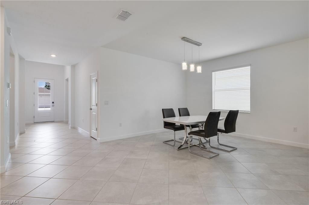 9146 Leatherwood Loop, Lehigh Acres, FL 33936 Photo