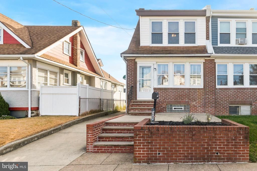 7521 Claridge Street, Philadelphia, PA 19111 Main Photo