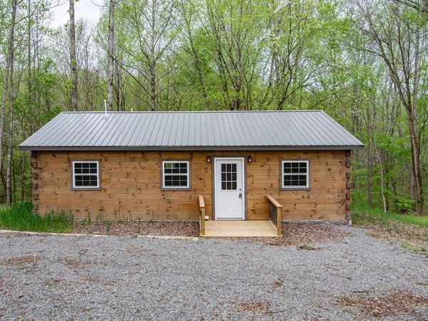 580 Walleye Way, Scottsville, KY 42164