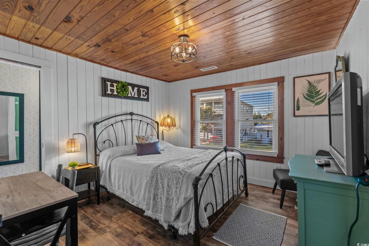 1519a Havens Dr. Photo 16