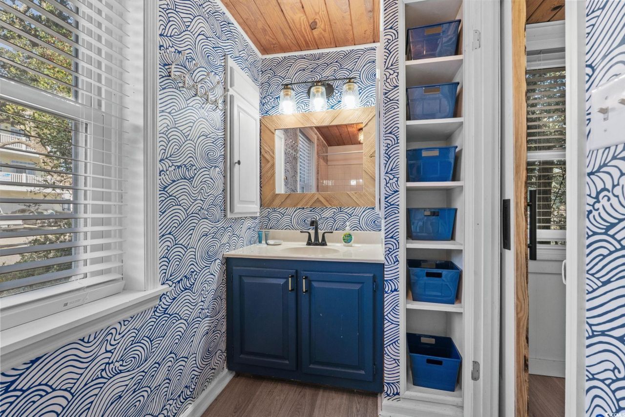 1519a Havens Dr. Photo 17