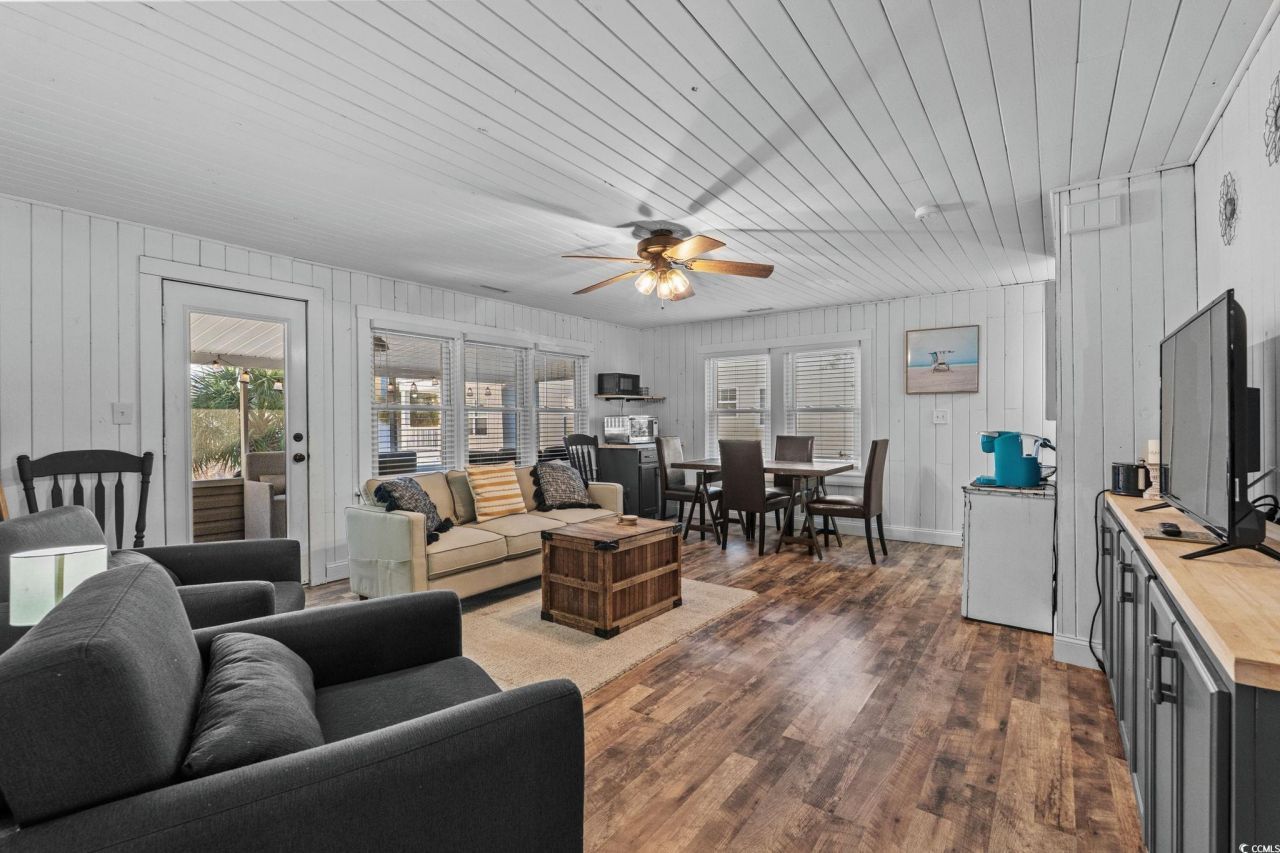 1519a Havens Dr. Photo 23