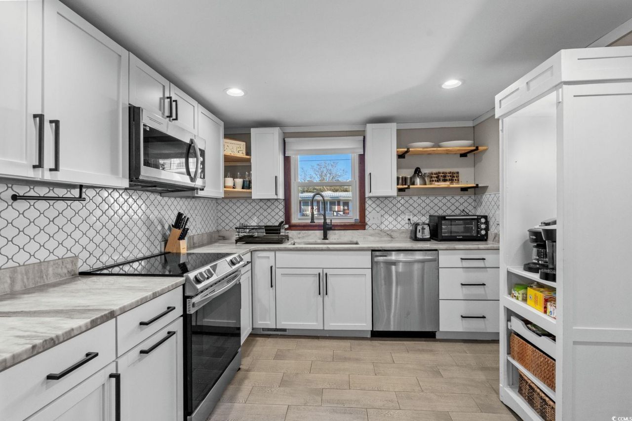 1519a Havens Dr. Photo 7