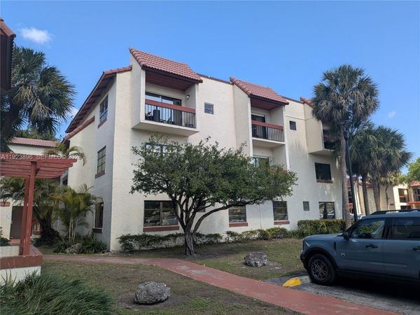 8540 SW 149th Ave, Unit 815, Miami, FL 33193
