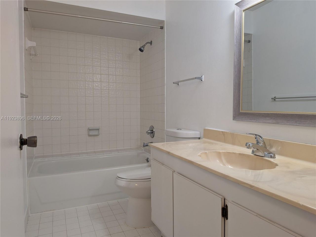 8540 SW 149th Ave, Unit 815, Miami, FL 33193 Photo