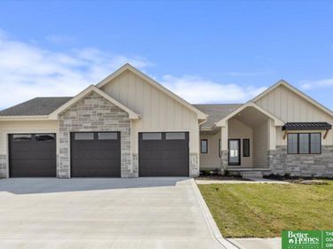 11105 S 220th Street, Gretna, NE 68028