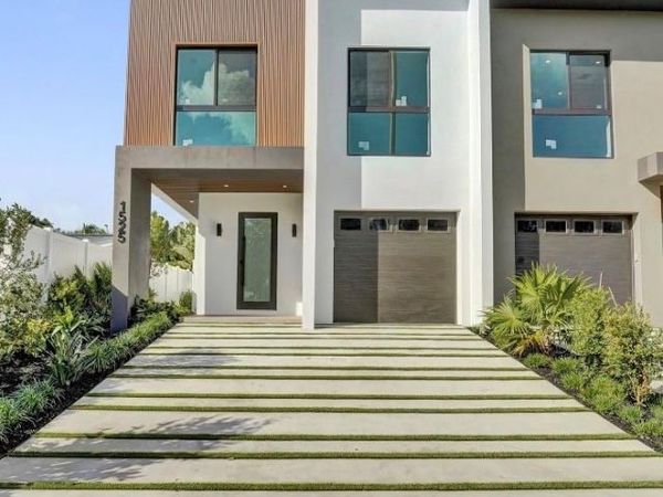 1525 NE 15th Avenue, Fort Lauderdale, FL 33304
