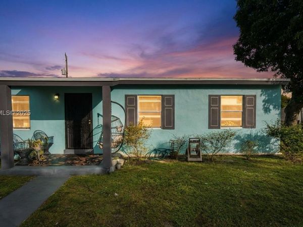 15851 NW 18th Ave, Miami Gardens, FL 33054