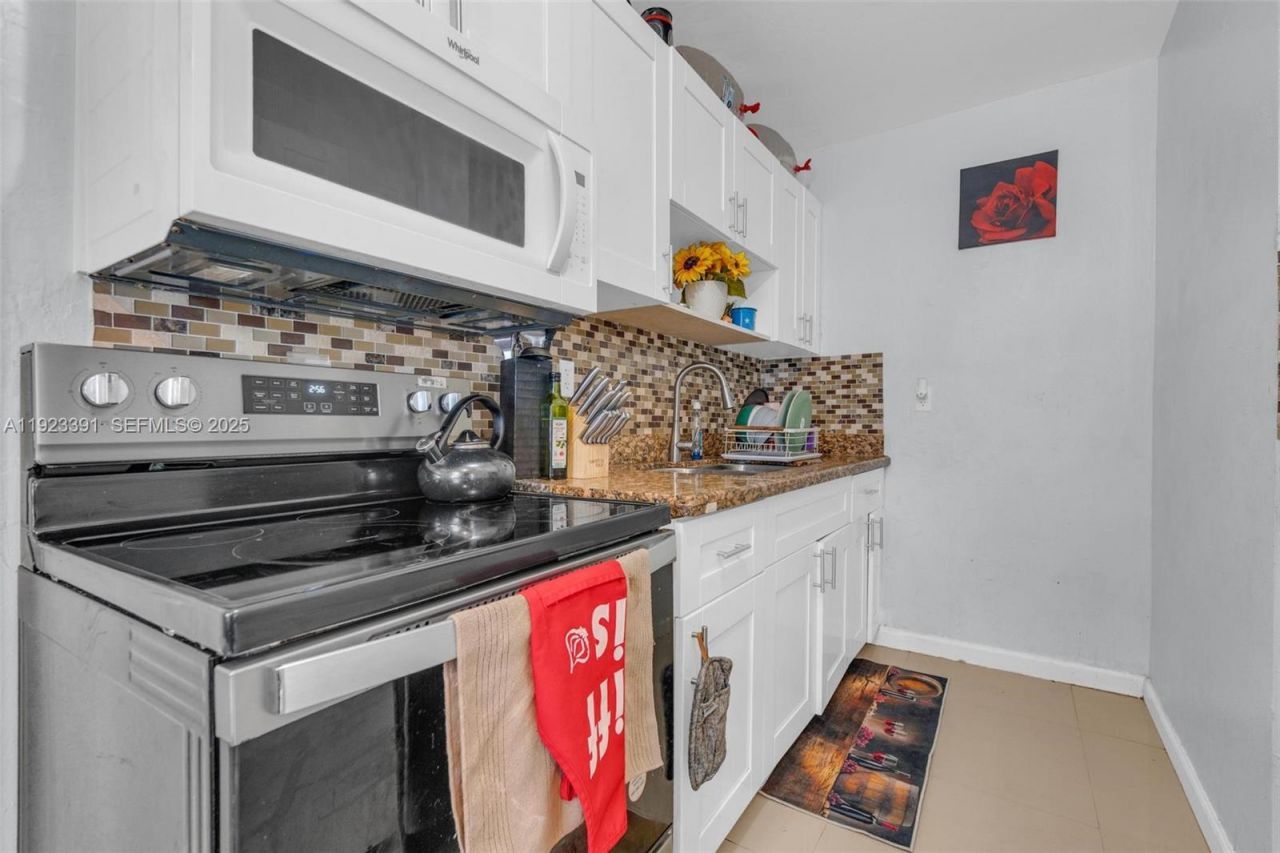 15851 NW 18th Ave, Miami Gardens, FL 33054 Photo